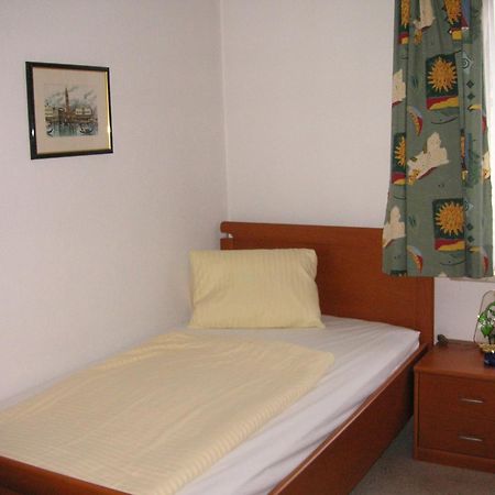 Hotel Jerolitsch 크롬펜돌프 외부 사진